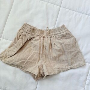 H&M High Waist Beige Shorts